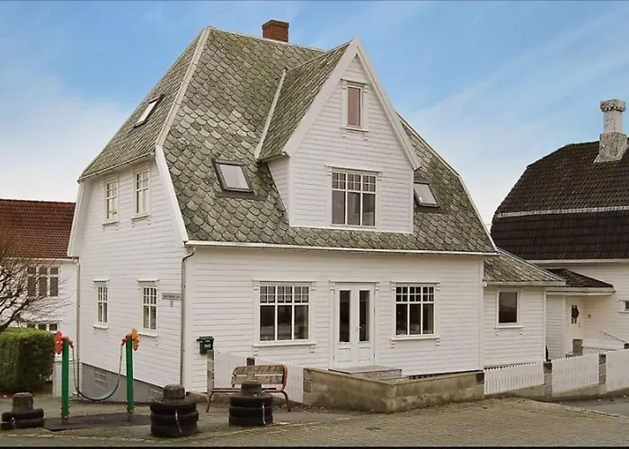Romslig Leilighet Naer Stavanger Sentrum